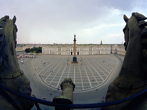 Санкт-Петербург. Вид на Дворцовую площадь. Фото Игоря Зотина