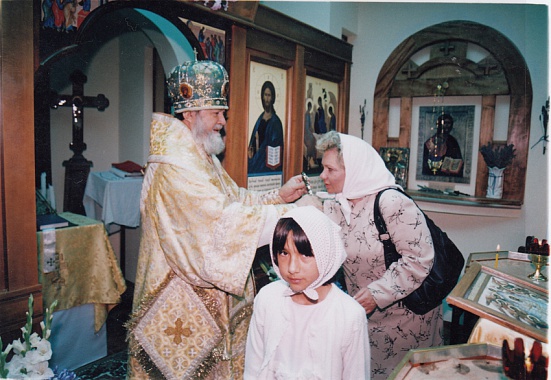 В день освящения в церкви Святой Троицы состоялись венчание и крещение.